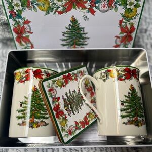 Festive Christmas Tree Mug Set